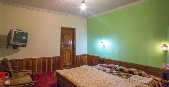 Hotel Pine Grove